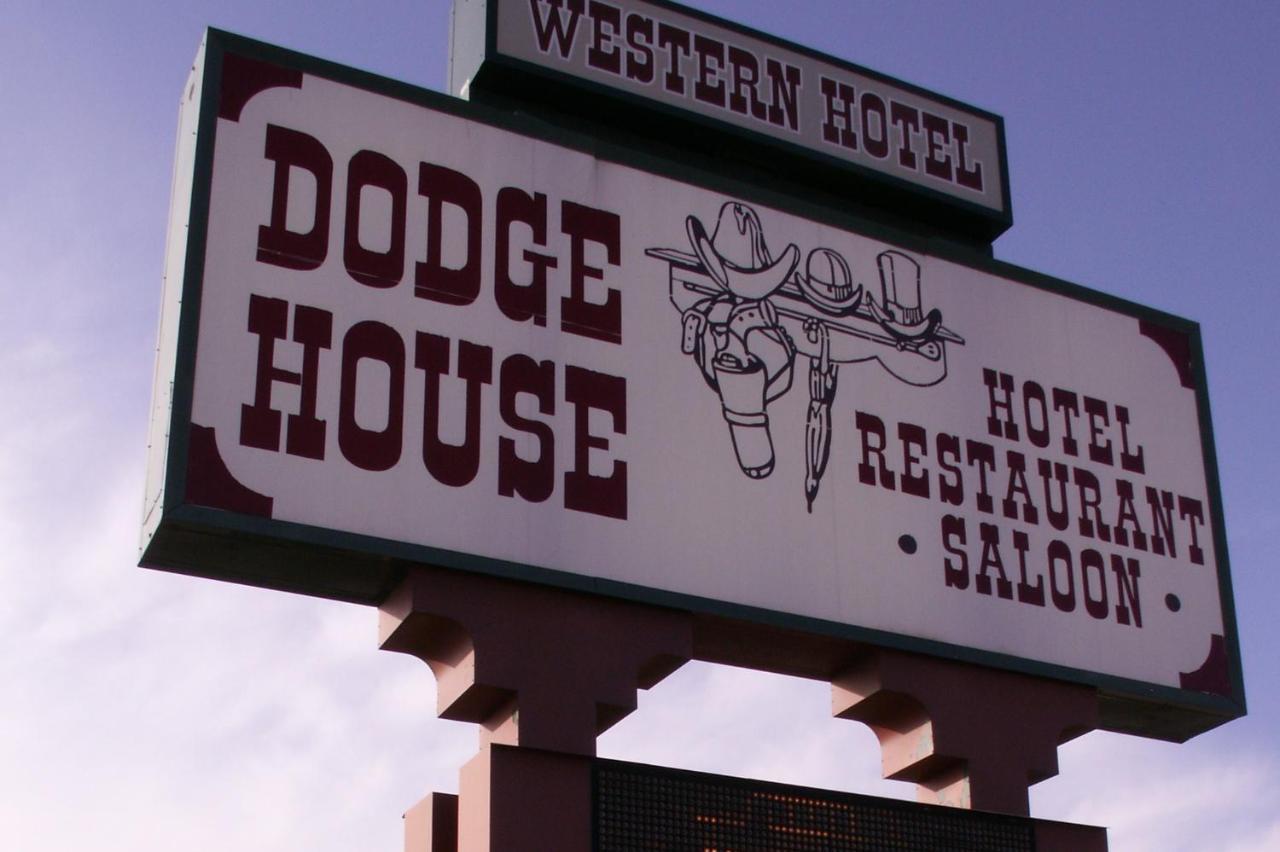 Dodge House Hotel Dodge City Exterior foto